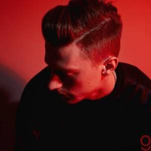 Download Grades - Kiss FM - MP3 Free